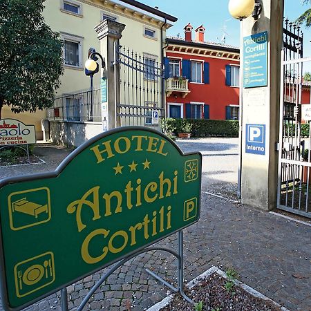 Hotel Antichi Cortili Dossobuono Exterior foto